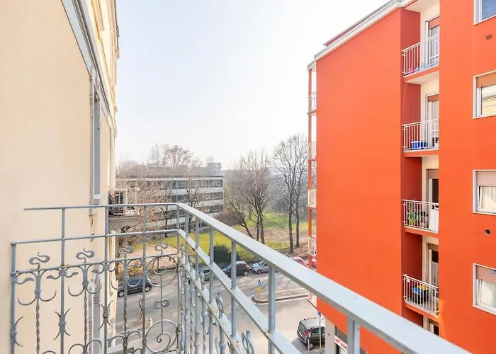 Modern apartment in Milano Centrale next to Metro M5 - Sarca 73
